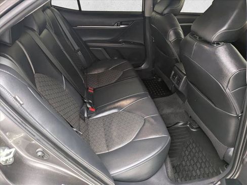 Used 2020 Toyota Camry XSE FWD image 18