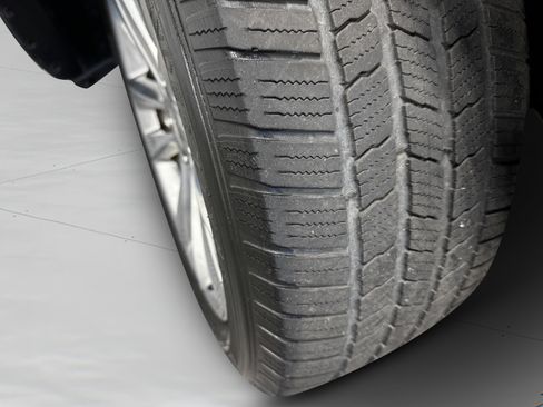 Used 2018 Ford Explorer Limited w/ Equipment Group 301A image 49