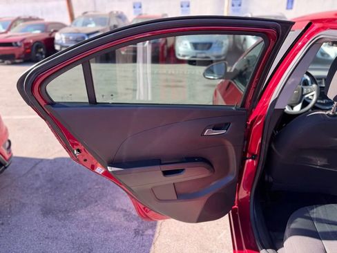 Used 2019 Chevrolet Sonic LT w/ Convenience Package image 25