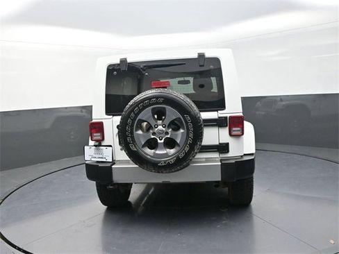 Used 2017 Jeep Wrangler Unlimited Sahara w/ Connectivity Group image 6