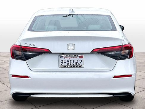 Used 2023 Honda Civic LX image 7