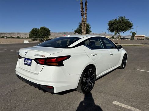 Used 2023 Nissan Altima 2.5 SR image 5