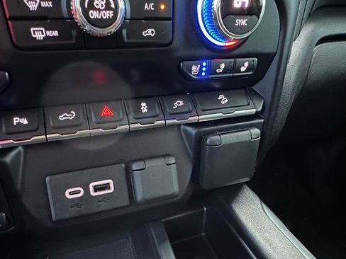 Used 2020 GMC Sierra 2500 Denali w/ Denali Ultimate Package image 54