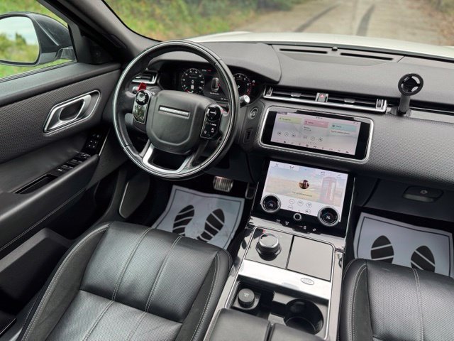 Used 2018 Land Rover Range Rover Velar R-Dynamic SE AWD/4WD image 28
