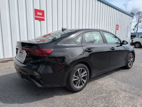 Used 2024 Kia Forte LXS FWD image 8