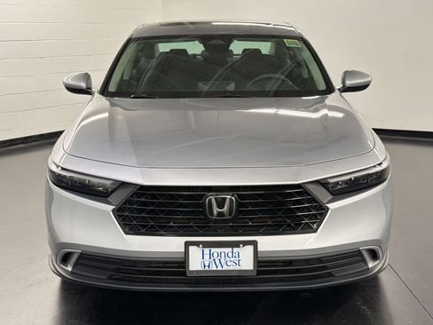 Used 2023 Honda Accord EX image 6