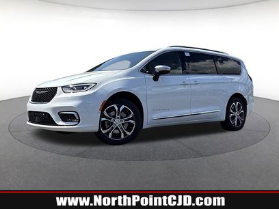 New 2026 Chrysler Pacifica Pinnacle