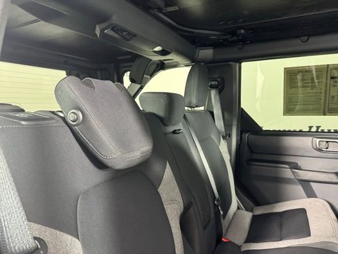 Used 2025 Ford Bronco Big Bend image 28