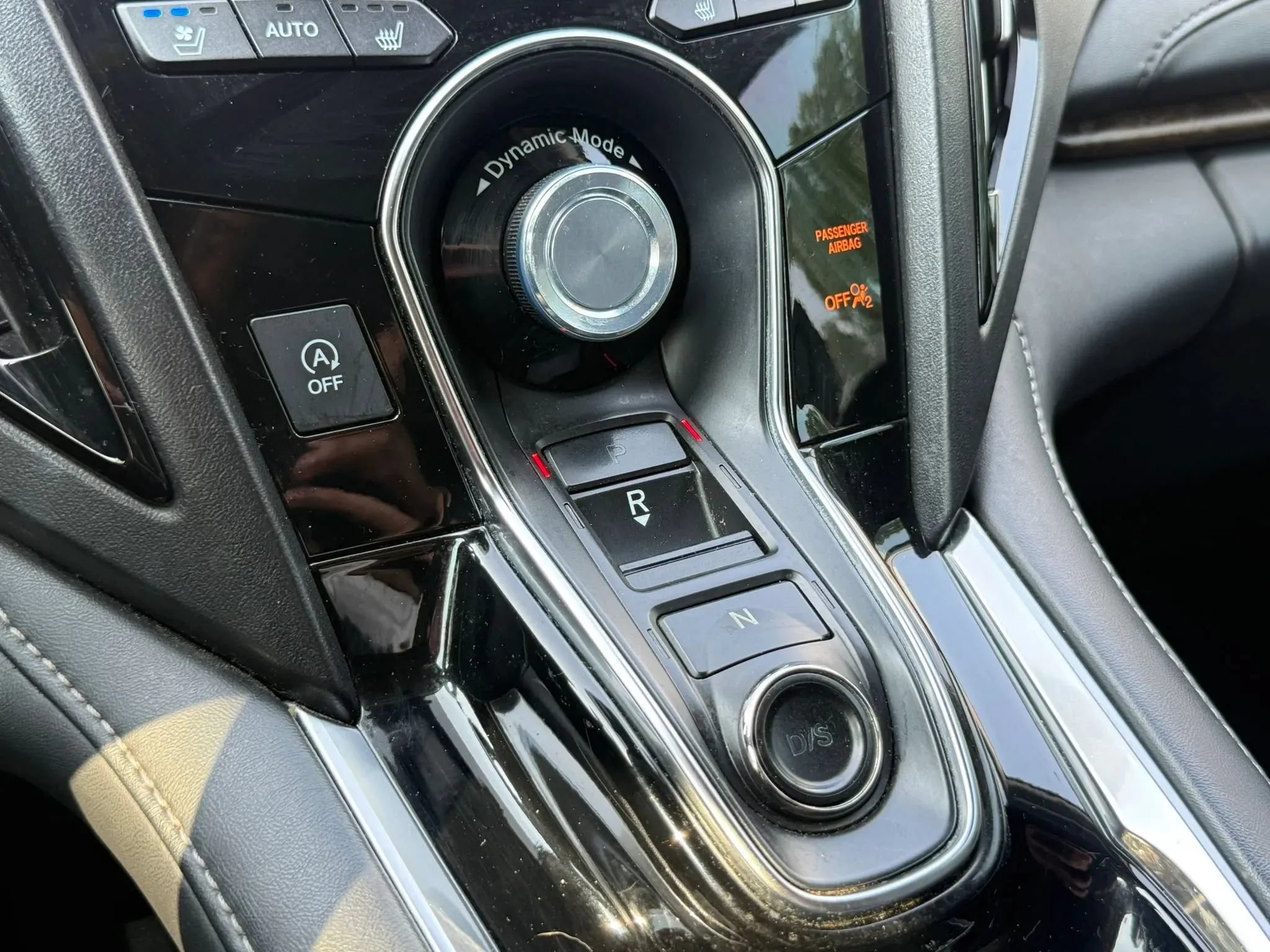 Used 2019 Acura RDX w/ Advance Package FWD image 17
