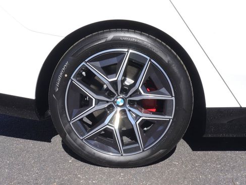 New 2026 BMW i5 eDrive40 w/ M Sport Package RWD image 40