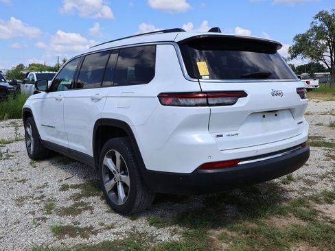 Used 2022 Jeep Grand Cherokee L Limited AWD/4WD image 23