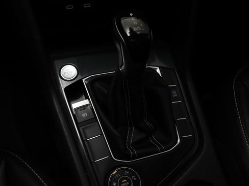 Certified 2023 Volkswagen Tiguan SE AWD/4WD image 11