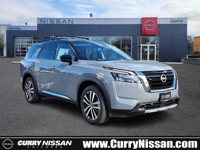 New 2025 Nissan Pathfinder Platinum w/ Cargo Package