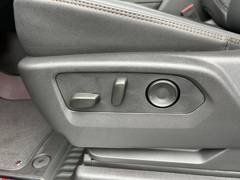 New 2025 GMC Sierra 1500 AT4 w/ AT4 Premium Package image 57