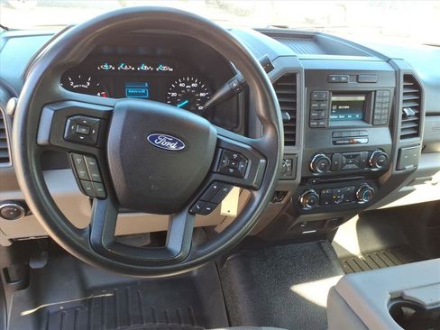 Used 2017 Ford F550 4x4 Regular Cab Super Duty image 14
