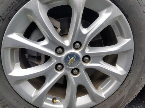 Used 2019 Chevrolet Equinox LT w/ Driver Convenience Package FWD image 31