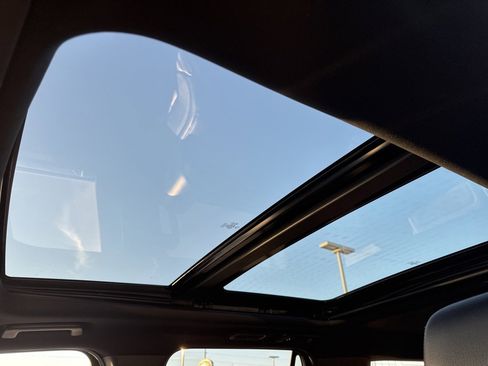 Used 2020 Ford Expedition Max Limited w/ Equipment Group 301A image 7