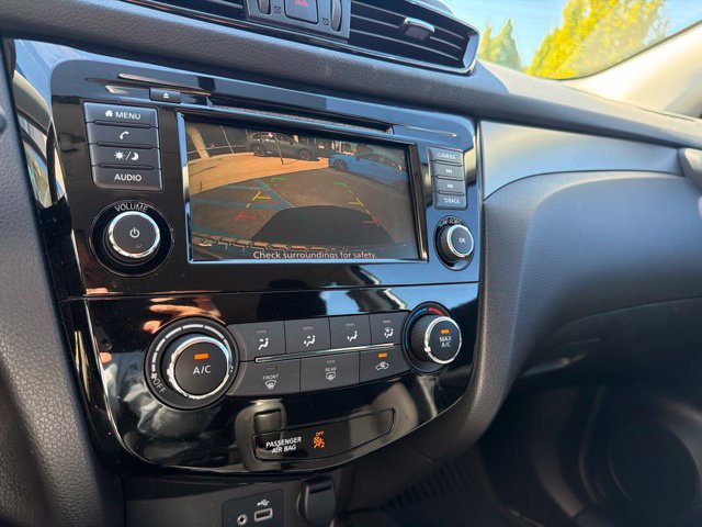 Used 2019 Nissan Rogue Sport S FWD image 17