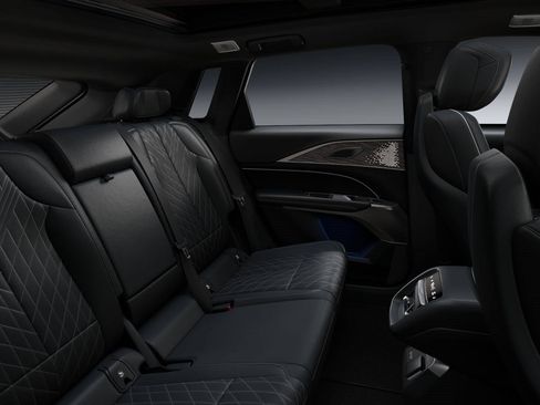 New 2026 Cadillac Lyriq V AWD/4WD image 46