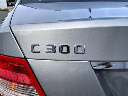 Used 2008 Mercedes-Benz C 300 Sport image 9
