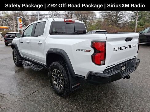 Used 2024 Chevrolet Colorado ZR2 w/ Safety Package AWD/4WD image 9