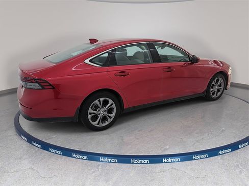 Used 2024 Honda Accord EX image 6