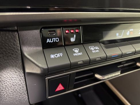 Used 2025 Toyota Camry XSE image 27