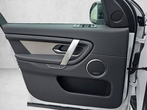New 2026 Land Rover Discovery Sport Landmark AWD/4WD image 27