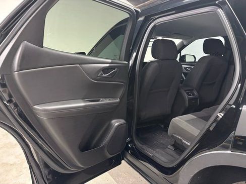 Used 2020 Chevrolet Blazer LT image 21