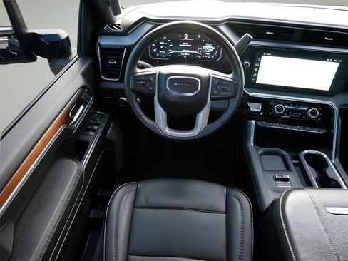 Used 2024 GMC Sierra 3500 Denali w/ Denali Reserve Package image 13