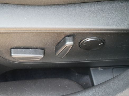 Used 2023 Ford Escape Active w/ Tech Pack #1 AWD/4WD image 11
