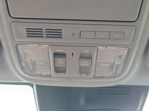 Used 2022 Honda CR-V Touring image 25