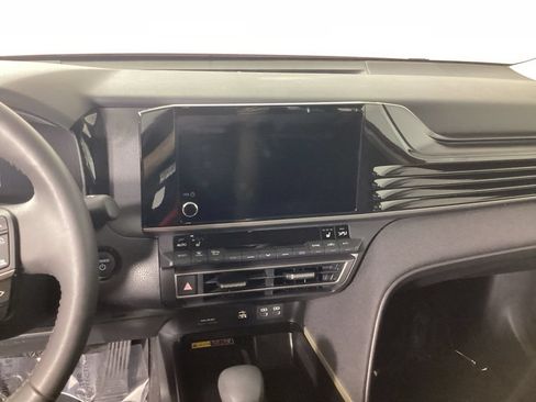 Used 2025 Toyota Camry LE w/ Convenience Package FWD image 15
