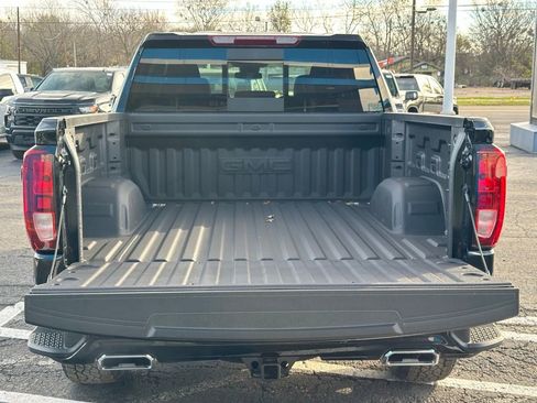 New 2026 GMC Sierra 1500 Elevation image 6