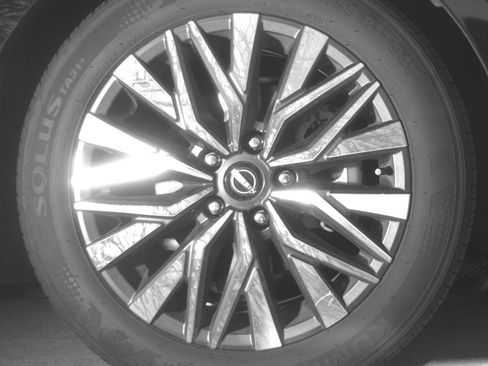 Used 2025 Nissan Altima 2.5 SV FWD image 13
