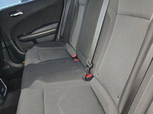 Used 2016 Dodge Charger SXT image 34