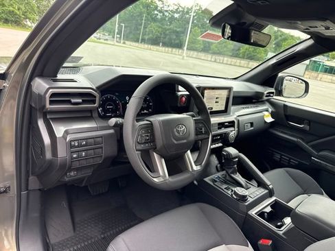 New 2026 Toyota Tacoma TRD Off-Road AWD/4WD image 13