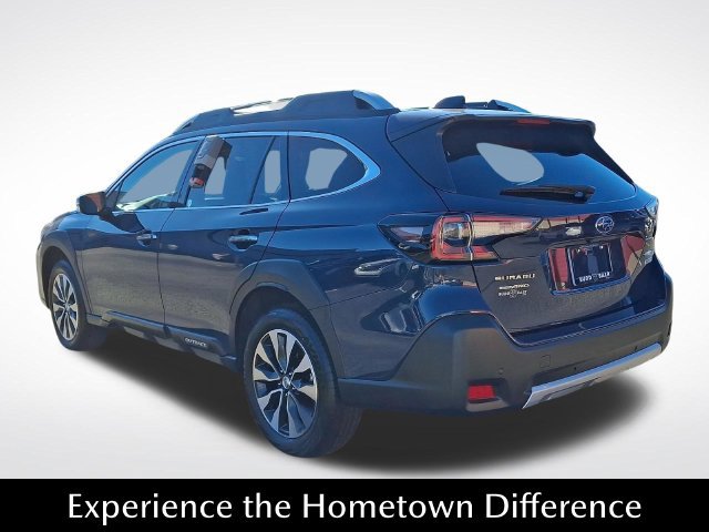 Used 2024 Subaru Outback Touring AWD/4WD image 4