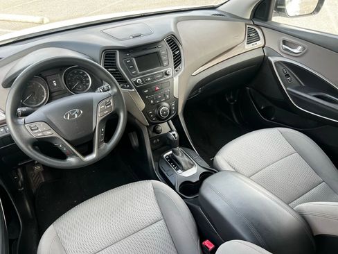 Used 2018 Hyundai Santa Fe Sport image 10