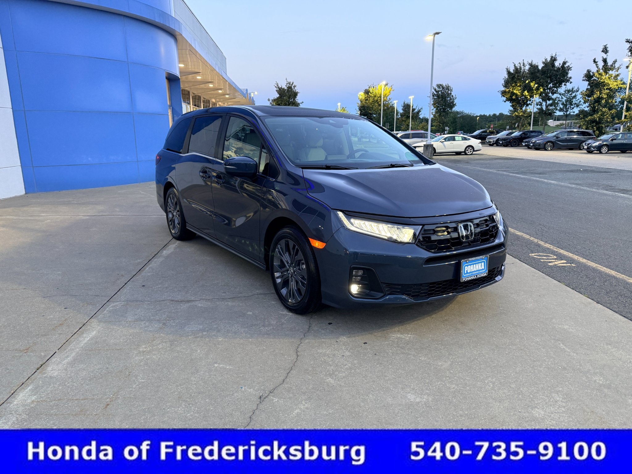 Certified 2026 Honda Odyssey Touring image 8