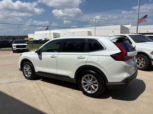 Used 2023 Honda CR-V EX image 5