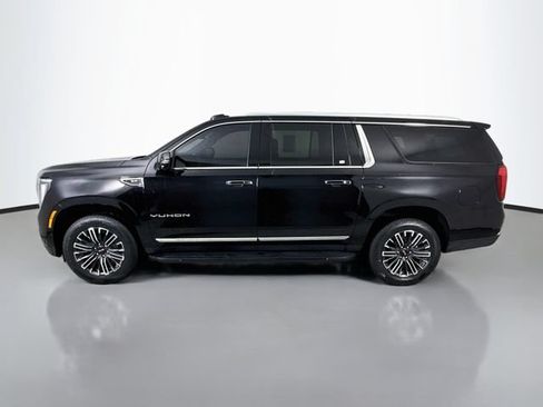 Used 2025 GMC Yukon XL Elevation AWD/4WD image 4