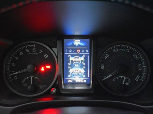 Used 2021 Toyota Tacoma TRD Pro AWD/4WD image 16