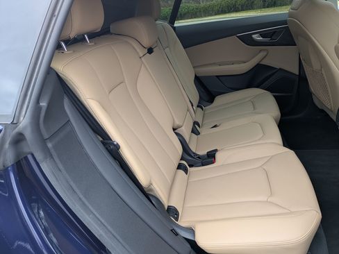 Used 2023 Audi Q8 Premium Plus image 28