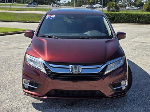 Used 2018 Honda Odyssey Elite image 2