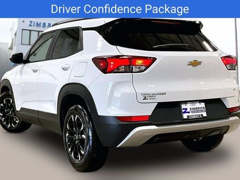 Certified 2023 Chevrolet TrailBlazer LT w/ Convenience Package image 4