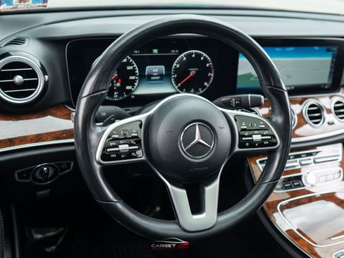 Used 2019 Mercedes-Benz E 300 4MATIC w/ Premium 1 Package image 21