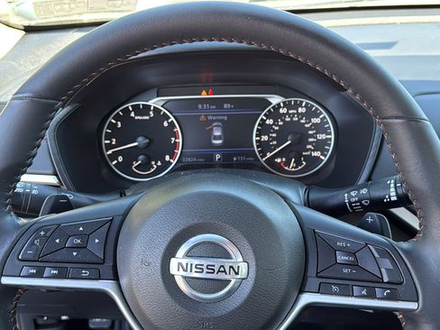Certified 2022 Nissan Altima 2.5 SR w/ Midnight Edition Package FWD image 9