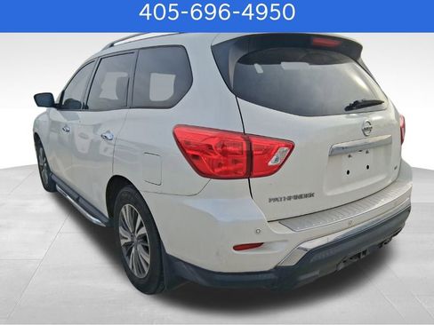 Used 2019 Nissan Pathfinder SL w/ Cargo Package image 3