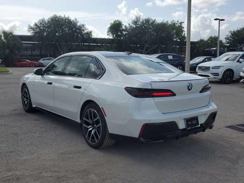 Used 2026 BMW 740i RWD image 7